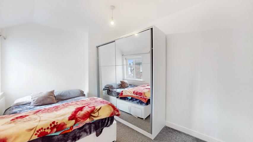 			1 Bedroom, 1 bath, 1 reception Flat			 Station Road, Edgware